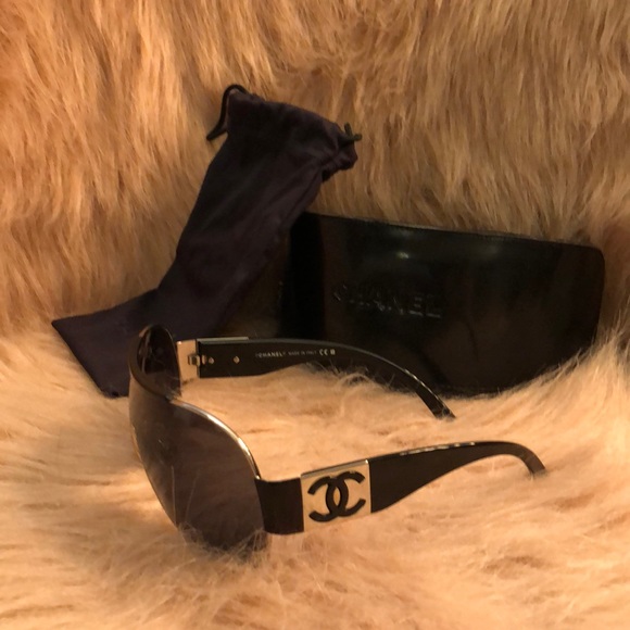 CHANEL Accessories - Chanel sunglasses